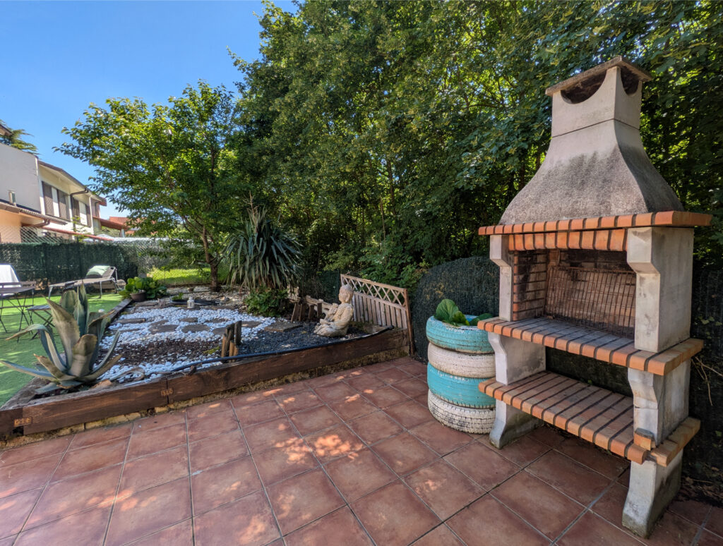 jardin barbacoa pueblo